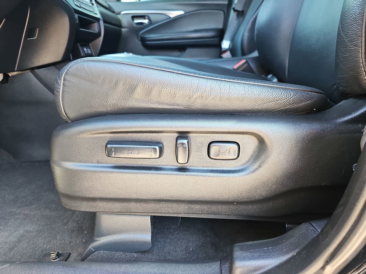 Used 2022 Honda Pilot Special Edition image 29