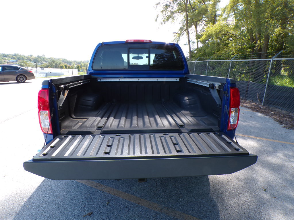 Used 2015 Nissan Frontier SV w/ SV Value Truck Package RWD image 19