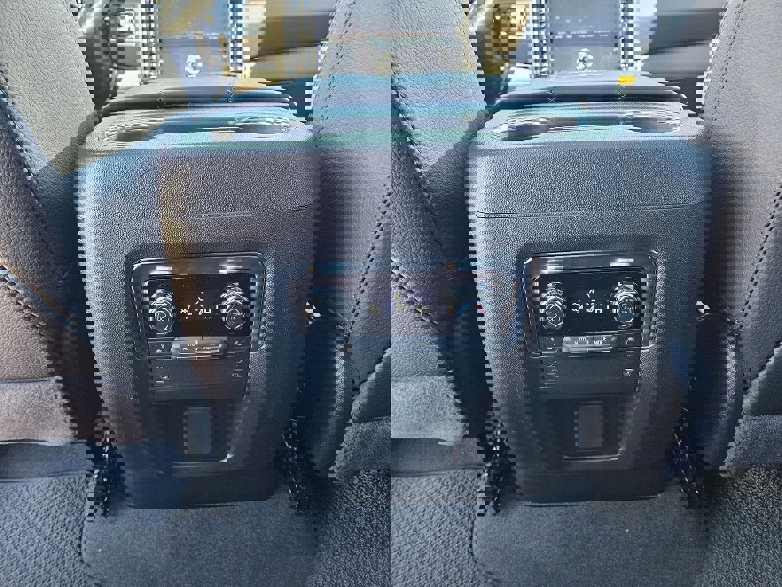 New 2026 GMC Yukon XL Denali w/ Sun & Power Step Package image 26