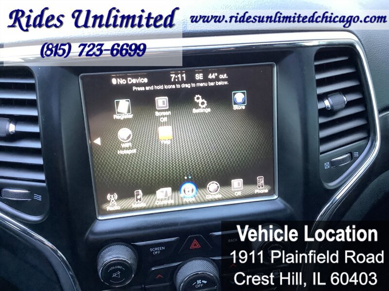 Used 2017 Jeep Grand Cherokee Altitude AWD/4WD image 23