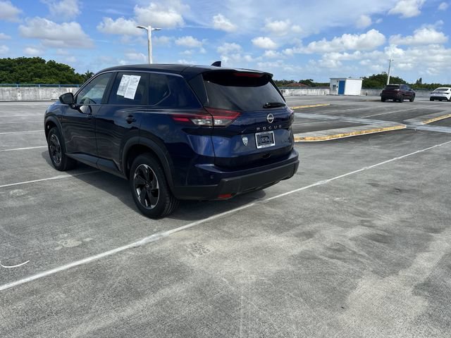Used 2024 Nissan Rogue SV FWD image 34