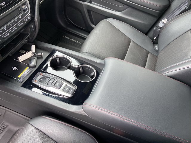Used 2024 Honda Passport Black Edition image 23