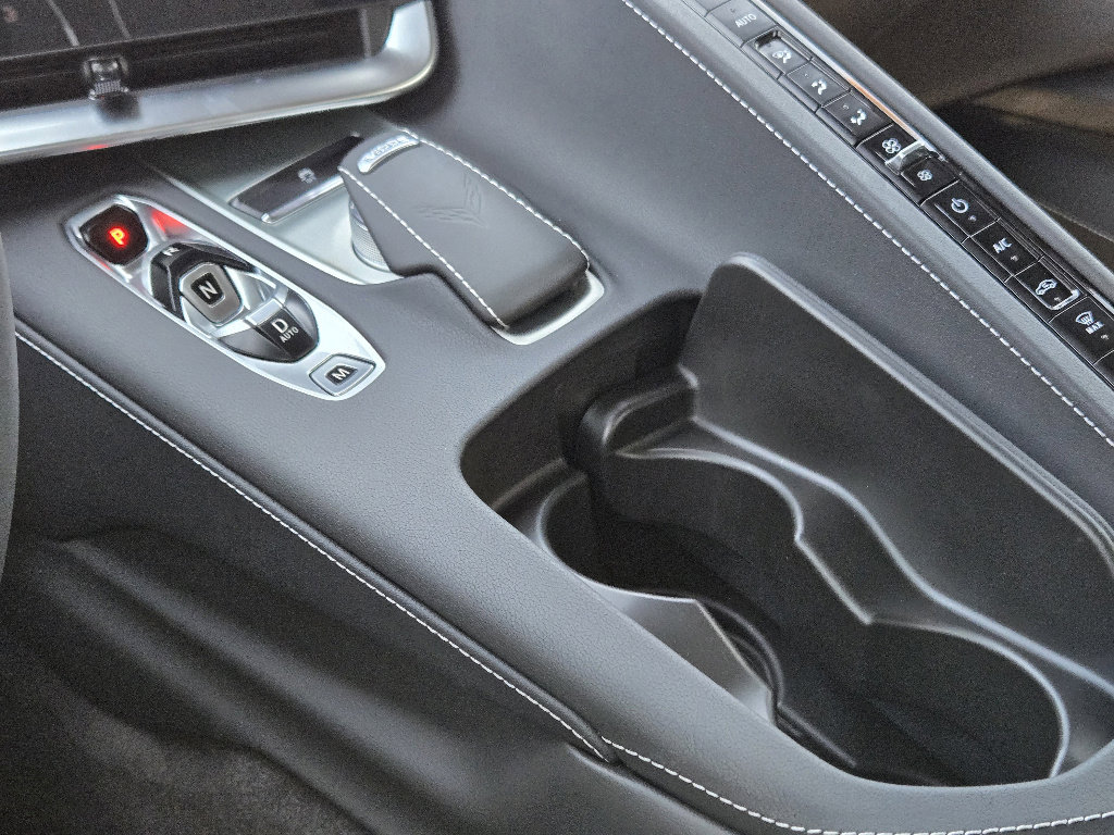 Used 2024 Chevrolet Corvette Stingray Coupe w/ Z51 Performance Package image 9