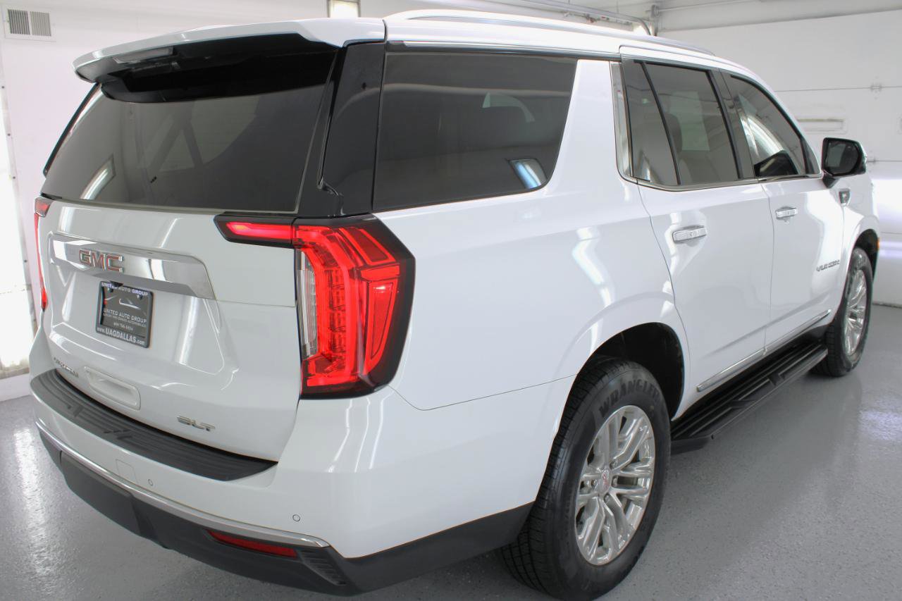 Used 2022 GMC Yukon SLT w/ SLT Premium Package image 9