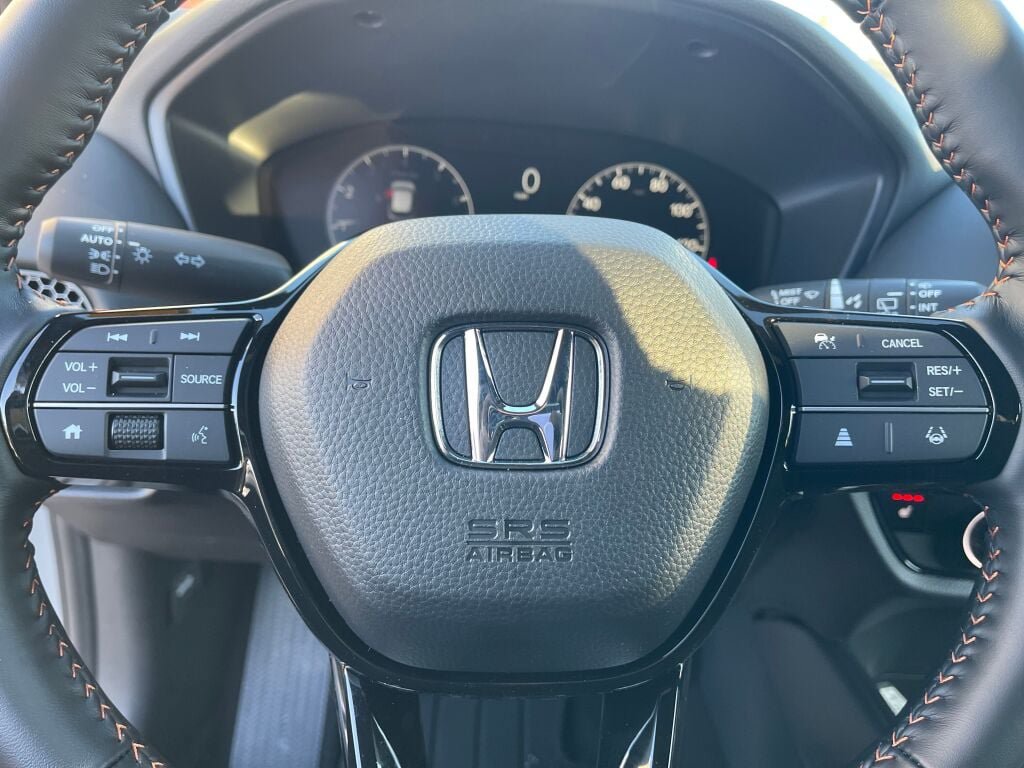 Used 2025 Honda HR-V Sport image 12
