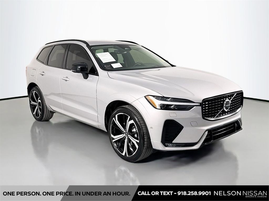 Used 2023 Volvo XC60 B5 Ultimate w/ Climate Package AWD/4WD image 3