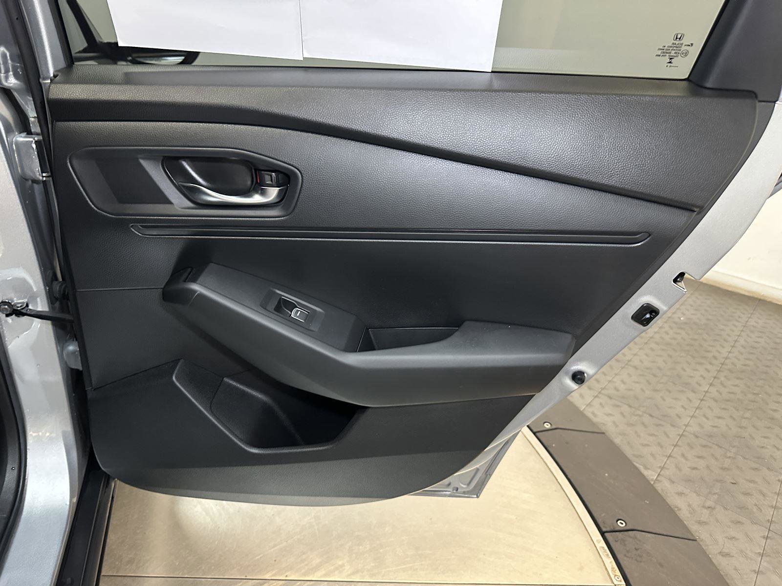 Used 2024 Honda Accord EX image 34