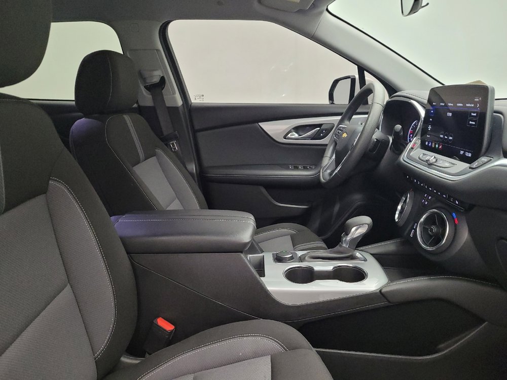 Used 2024 Chevrolet Blazer LT FWD image 21