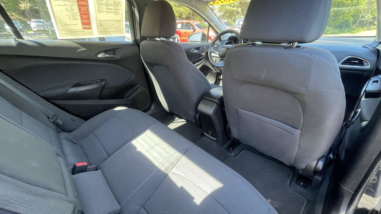 Used 2018 Chevrolet Cruze LT FWD image 24