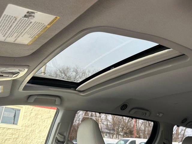 Used 2012 Toyota Sienna XLE image 12