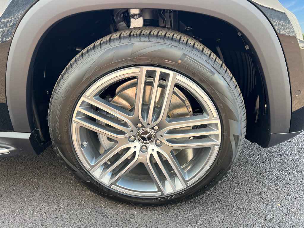 New 2026 Mercedes-Benz GLS 450 4MATIC image 36