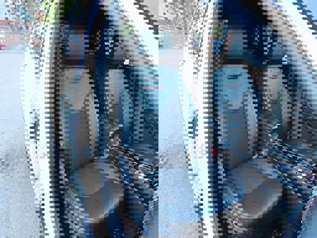 Used 2024 Jeep Compass Trailhawk image 18