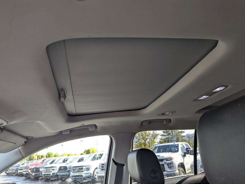 Used 2019 Chevrolet Traverse Premier w/ LPO, Floor Liner Package AWD/4WD image 28