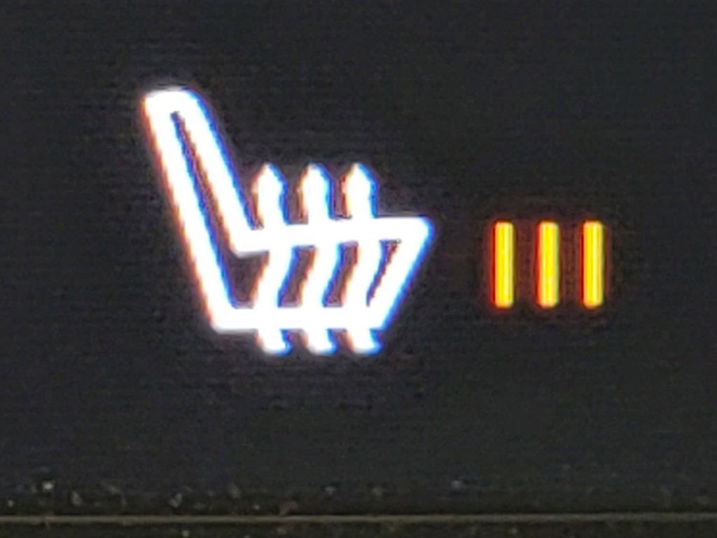 Used 2019 Volvo XC60 T5 Momentum w/ Premium Package image 37