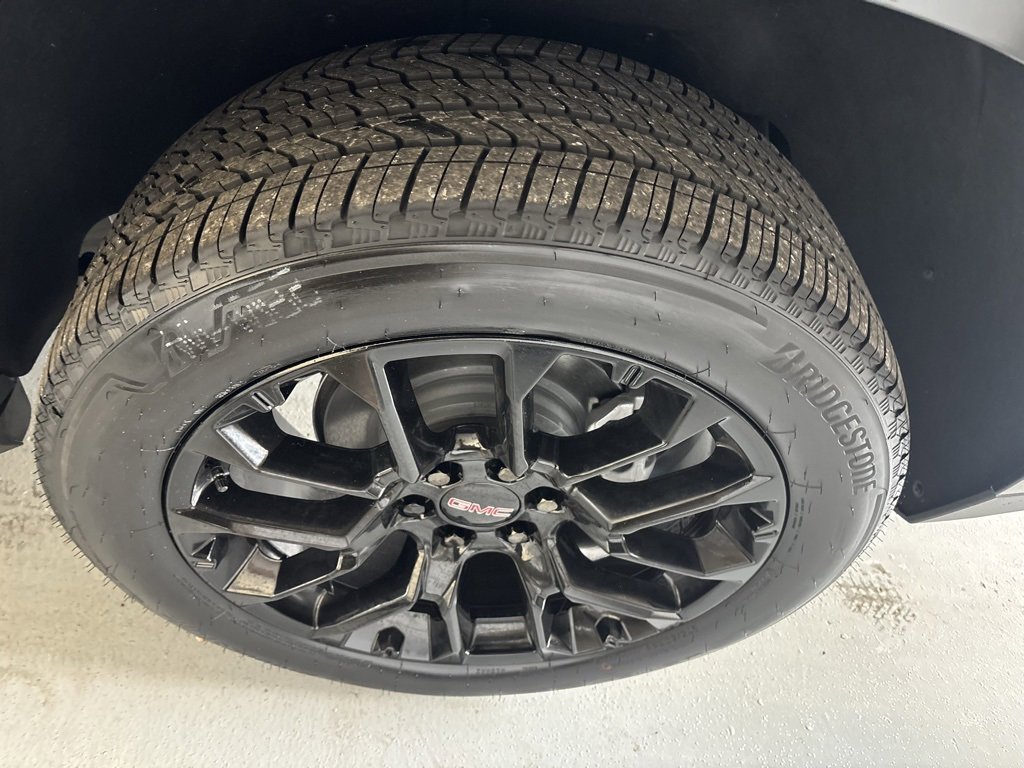 New 2026 GMC Yukon XL Elevation w/ LPO, Floor Liner Package image 6