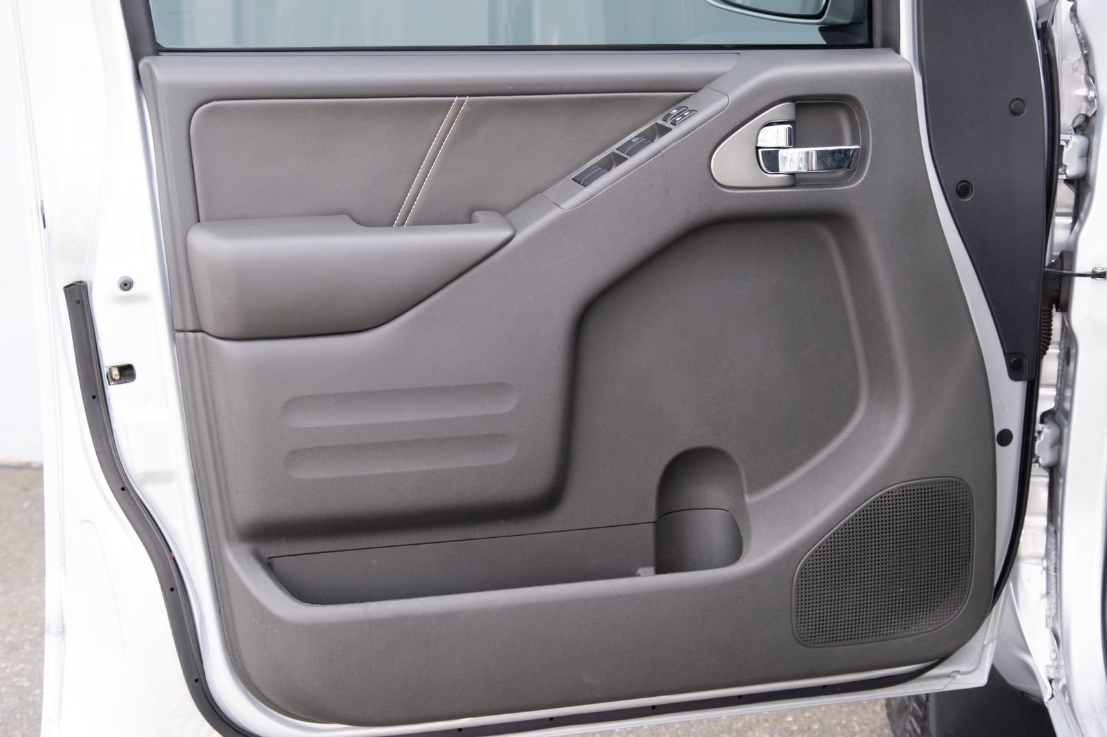 Used 2019 Nissan Frontier S AWD/4WD image 12