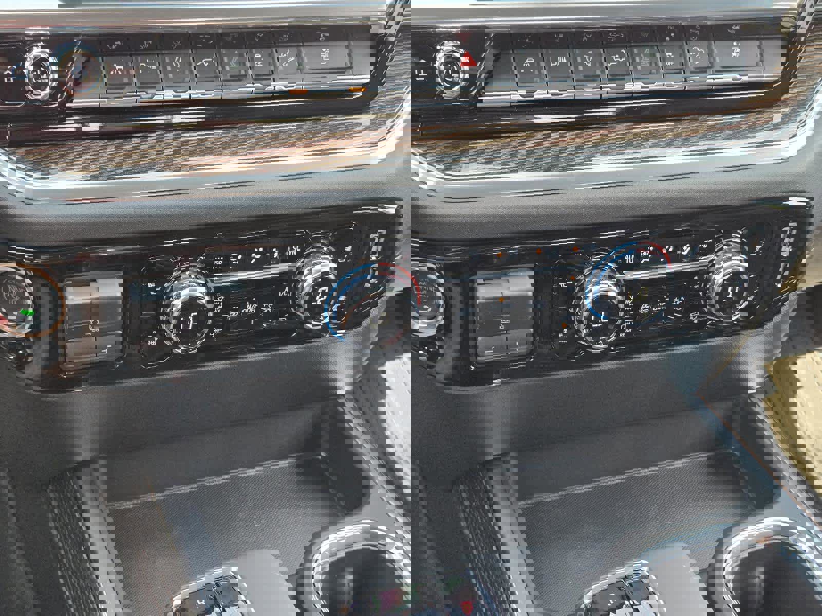 New 2026 GMC Sierra 1500 Elevation w/ Elevation Premium Package image 12