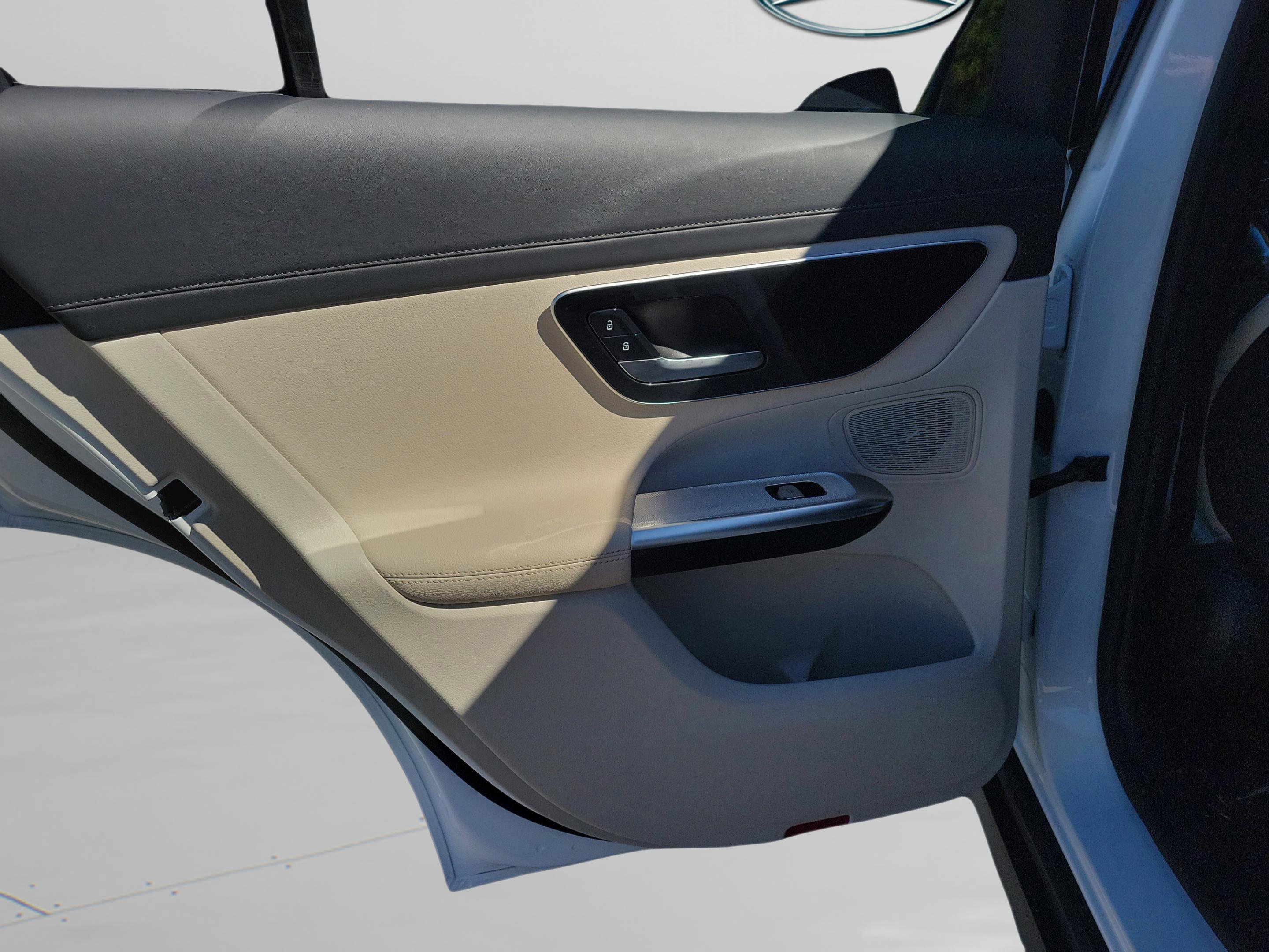 Certified 2023 Mercedes-Benz GLC 300 4MATIC image 28