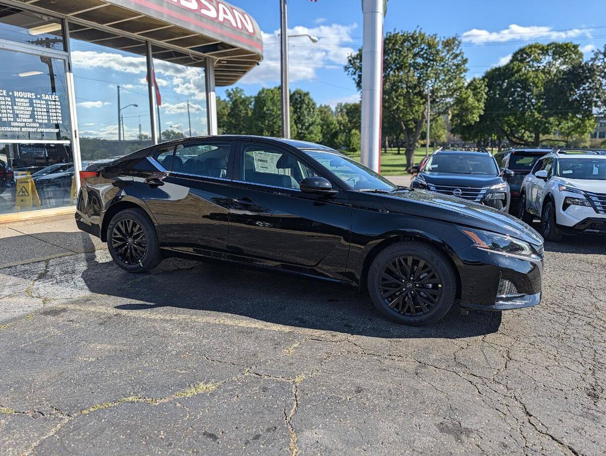 New 2026 Nissan Altima 2.5 SV AWD/4WD image 15