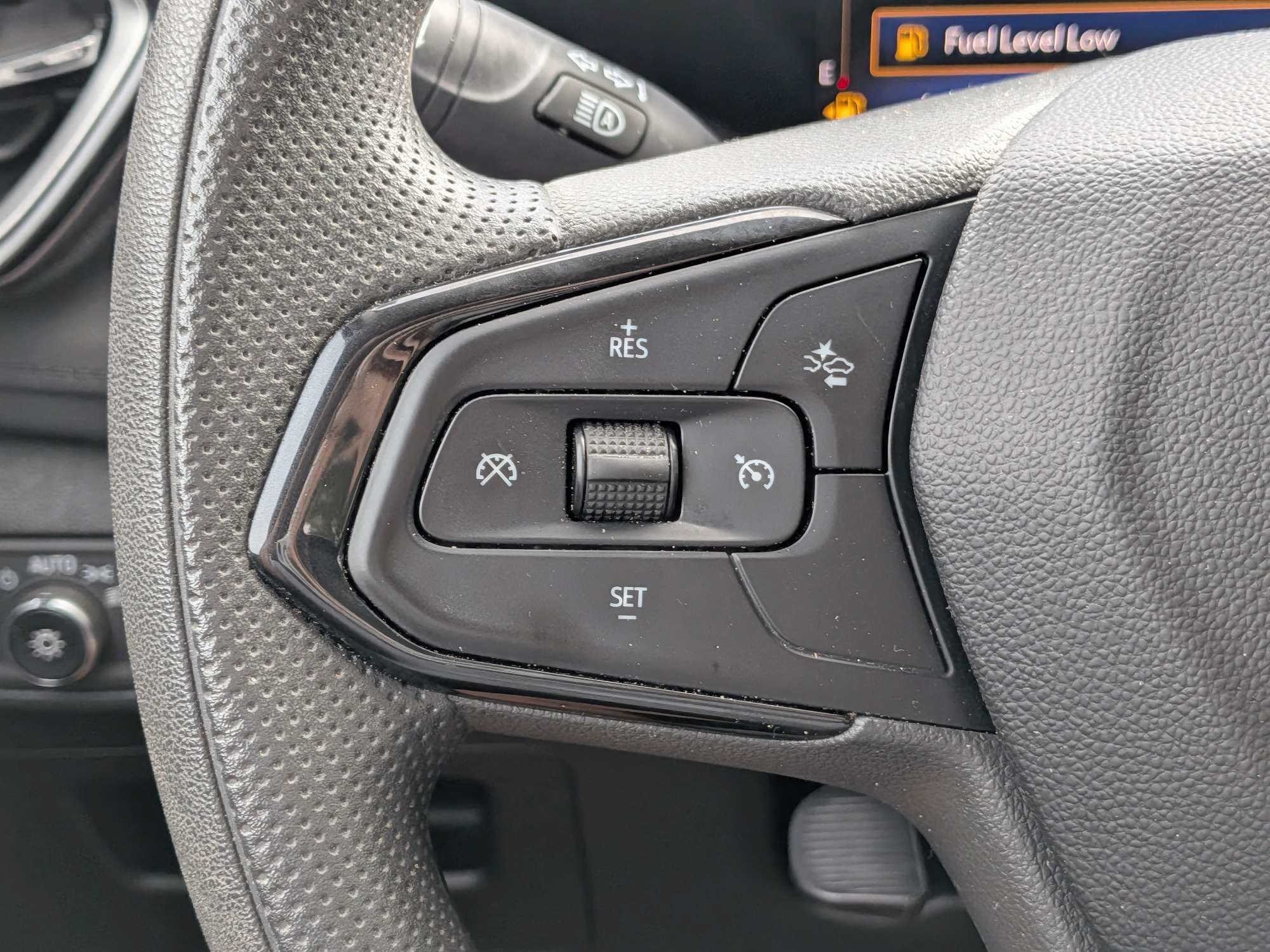 Used 2026 Chevrolet TrailBlazer LS w/ LS Convenience Package FWD image 22