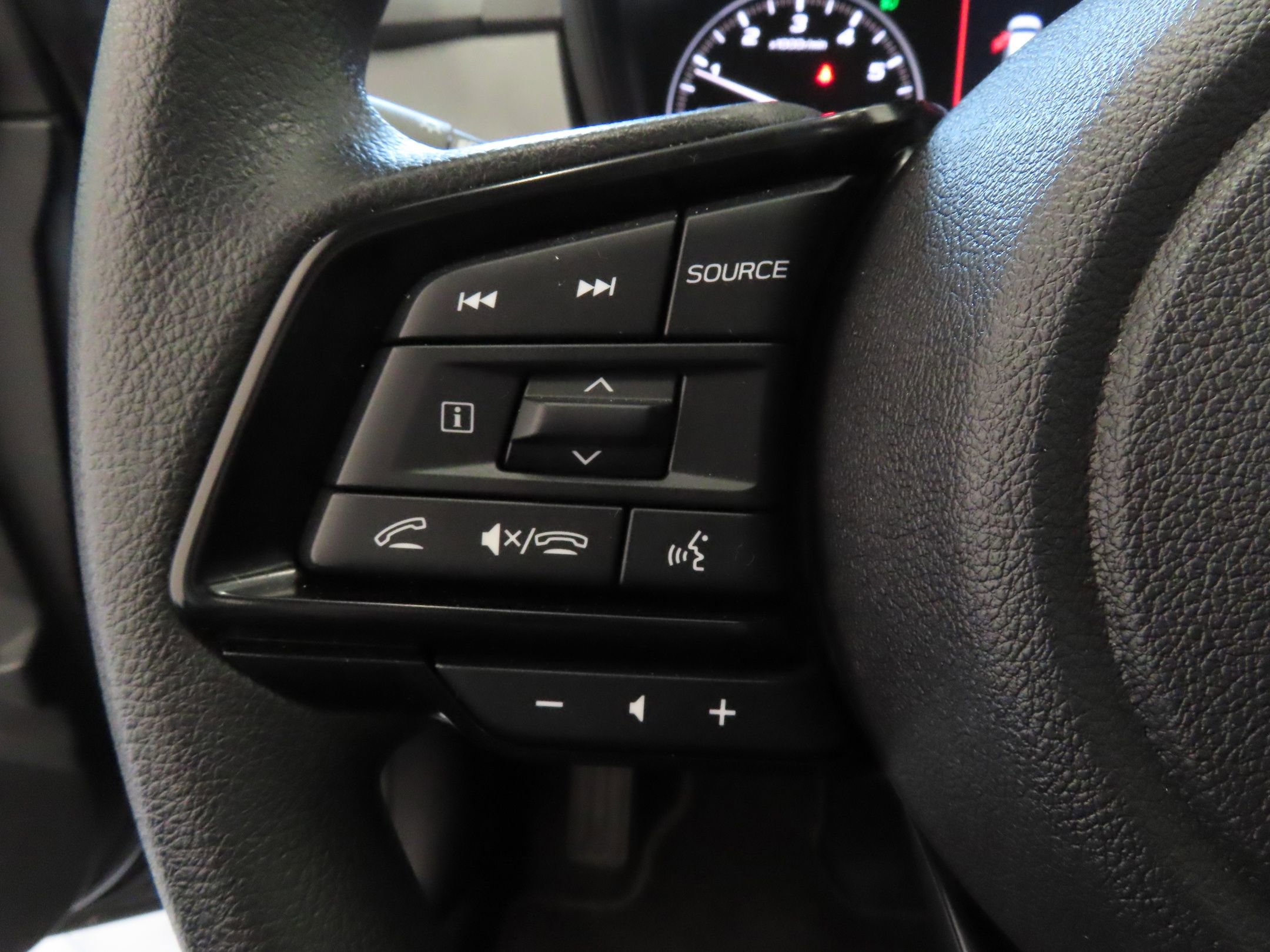 Used 2025 Subaru Crosstrek 2.5i Premium image 15