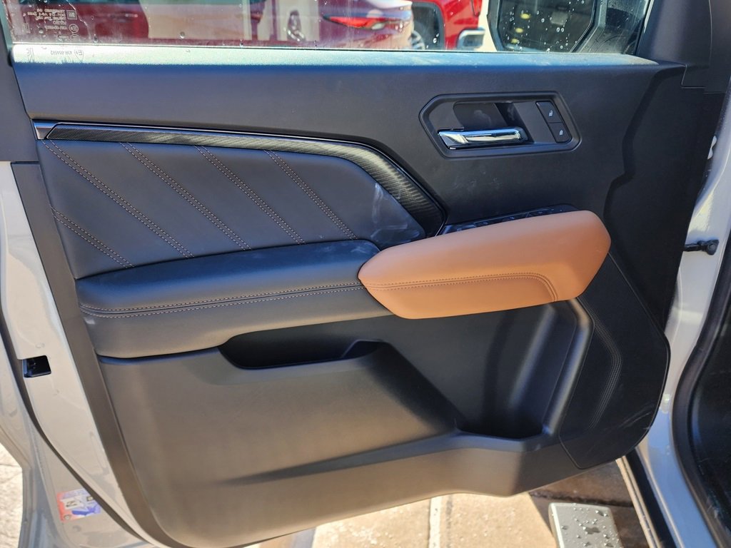 New 2026 GMC Canyon AT4 image 13