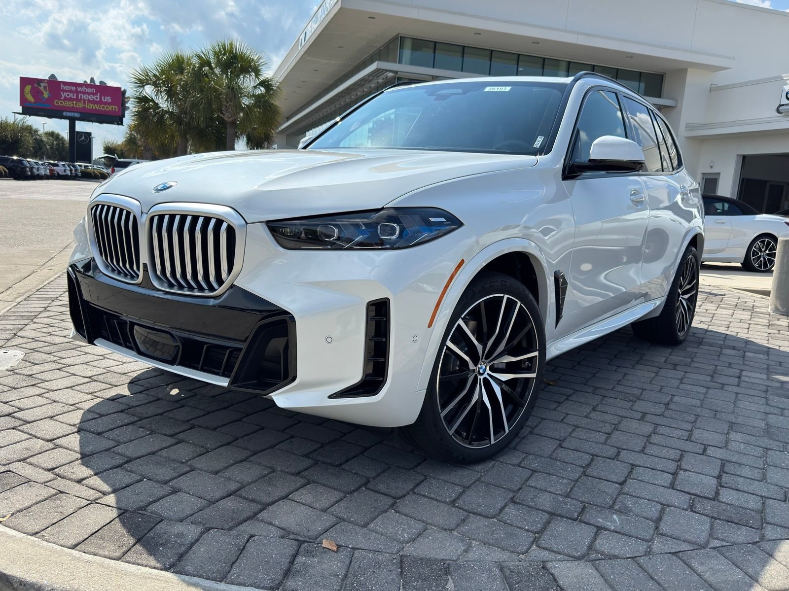 New 2026 BMW X5 xDrive40i w/ M Sport Package image 1