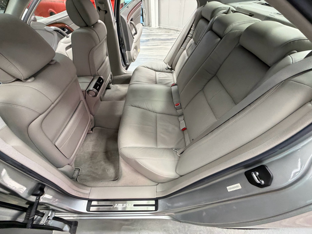 Used 2007 Acura RL w/ Technology Package AWD/4WD image 53