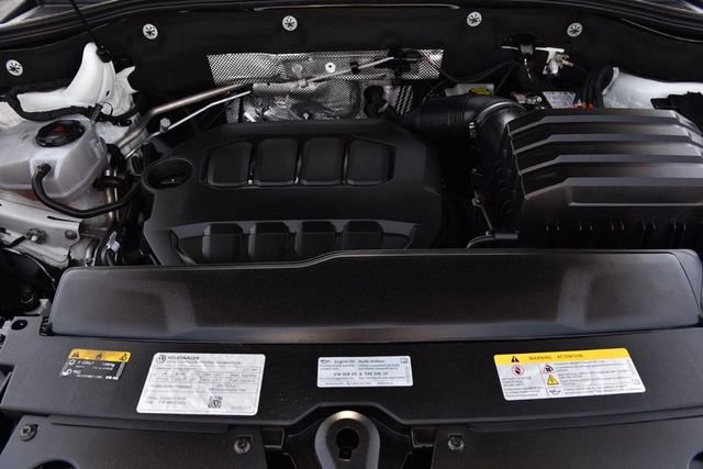 Used 2025 Volkswagen Atlas Cross Sport SE FWD image 26