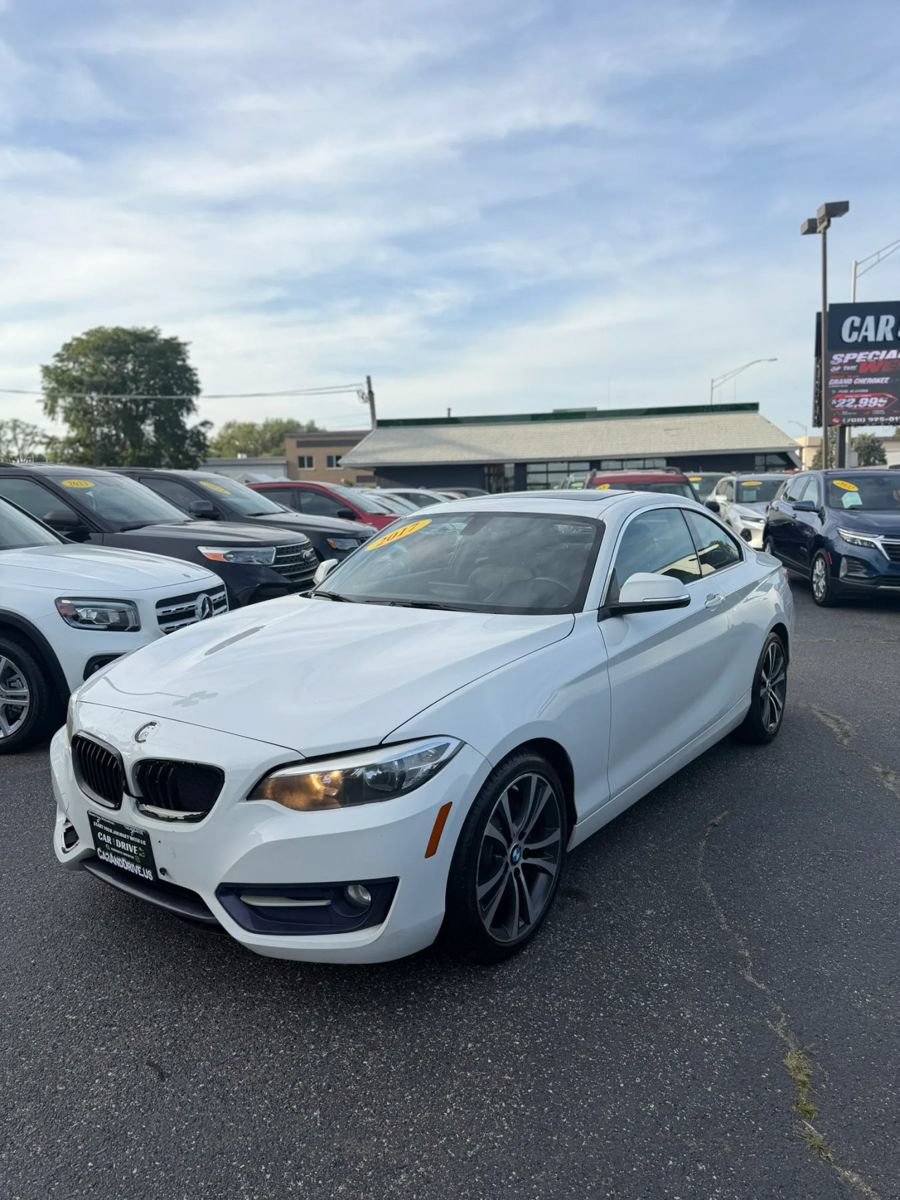 Used 2017 BMW 230i xDrive Coupe AWD/4WD image 2