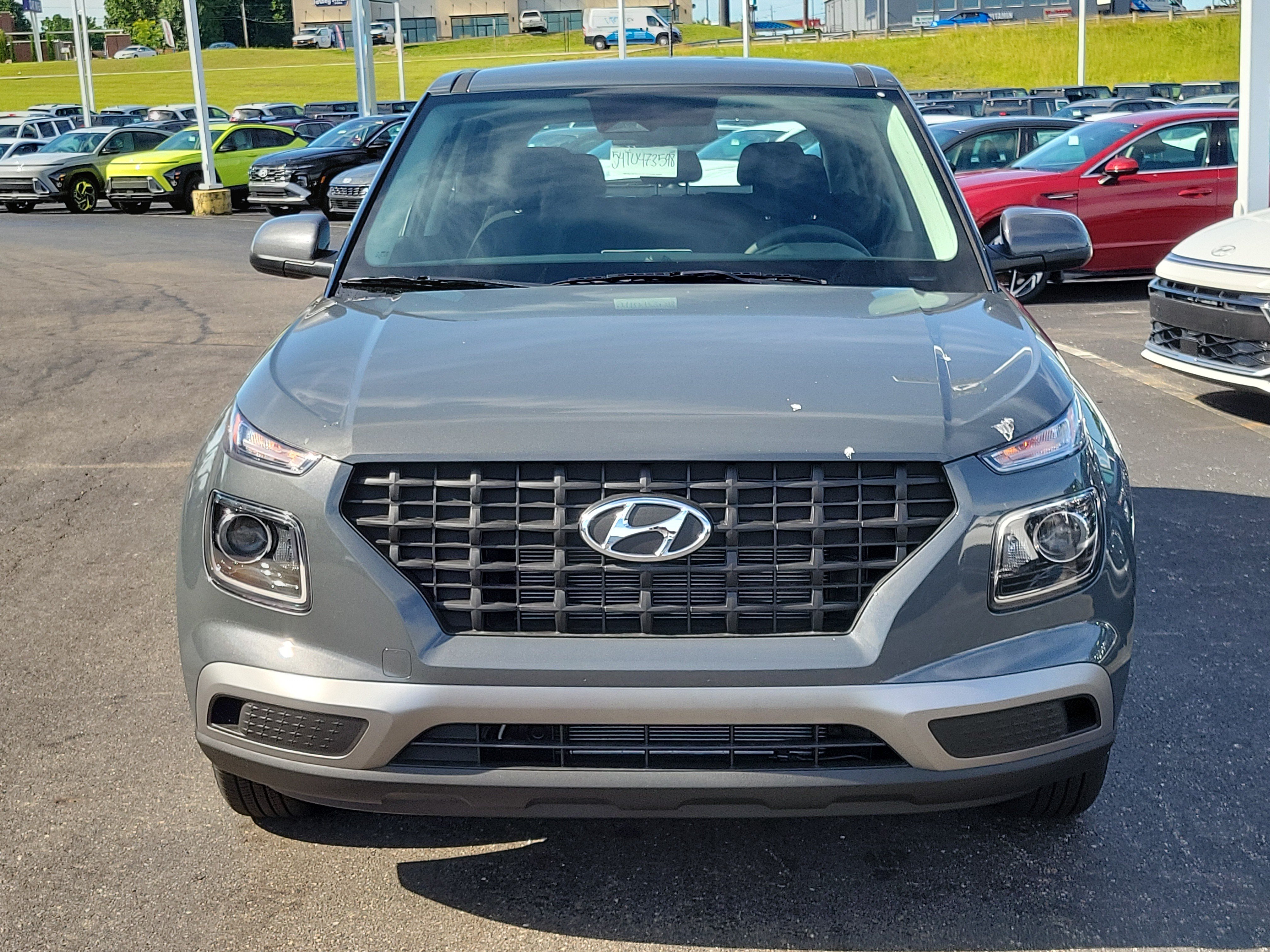New 2026 Hyundai Venue SE FWD image 2