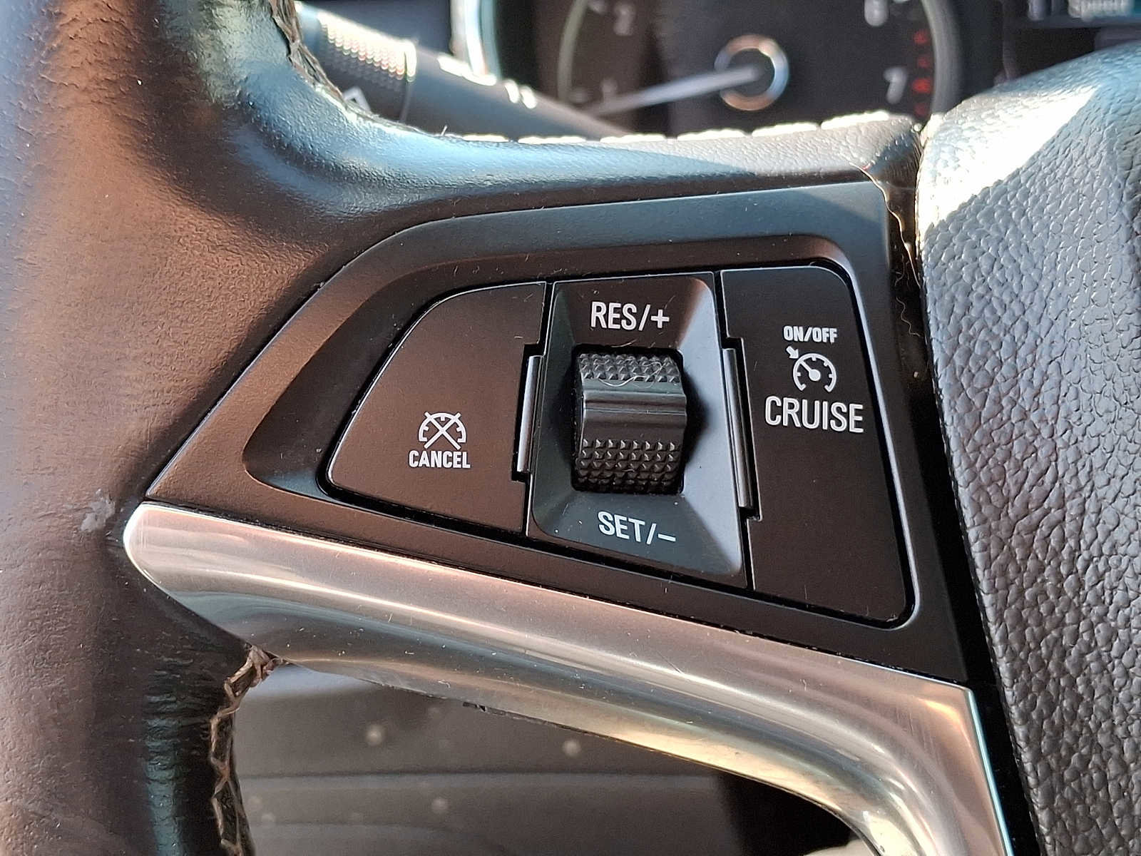 Used 2019 Buick Encore Sport Touring w/ Safety Package image 19