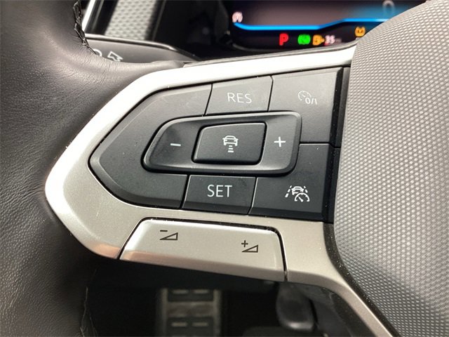 Used 2024 Volkswagen Atlas Cross Sport SEL Premium R-Line image 17