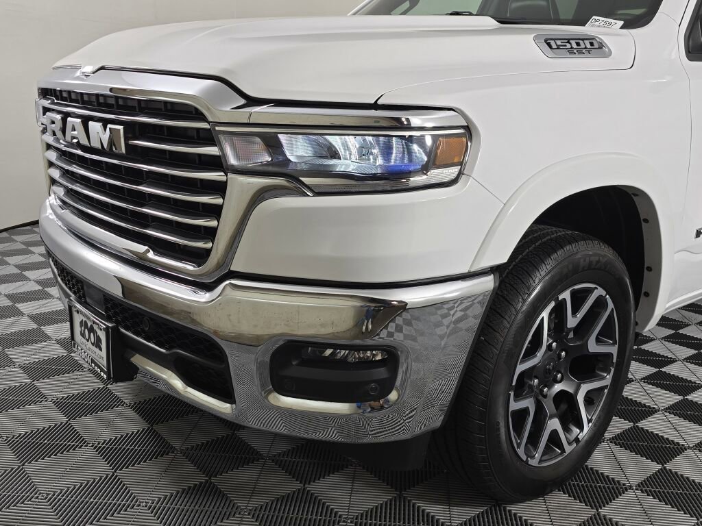 Used 2025 RAM 1500 Laramie image 10