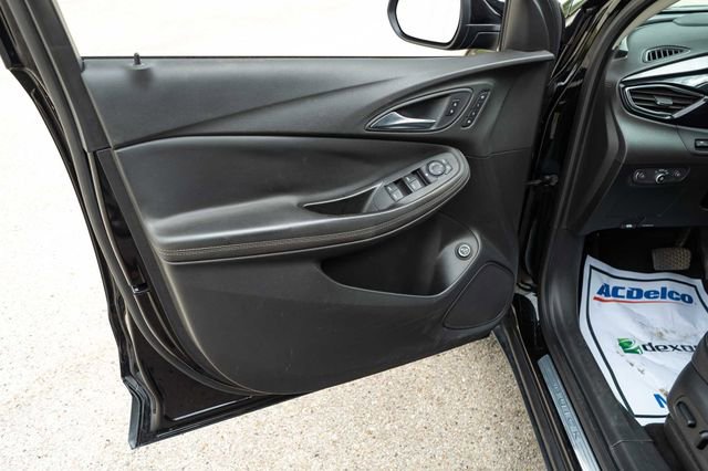 Used 2021 Buick Encore GX Essence w/ Advanced Technology Package image 11