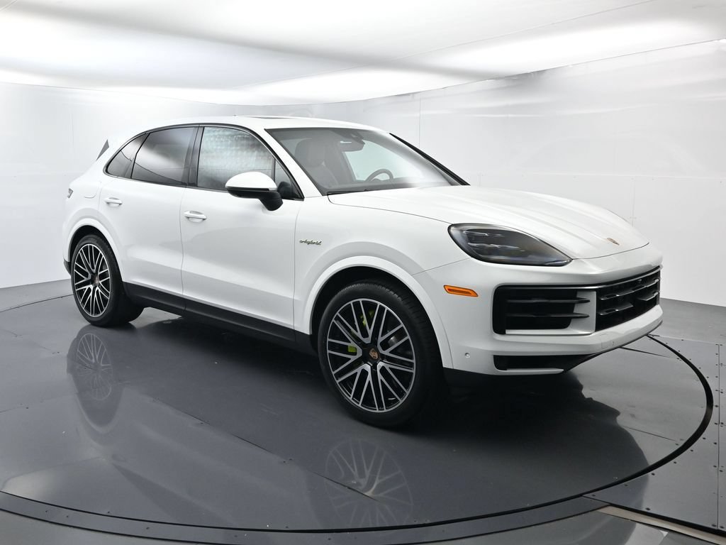 Certified 2026 Porsche Cayenne E-Hybrid AWD/4WD image 17