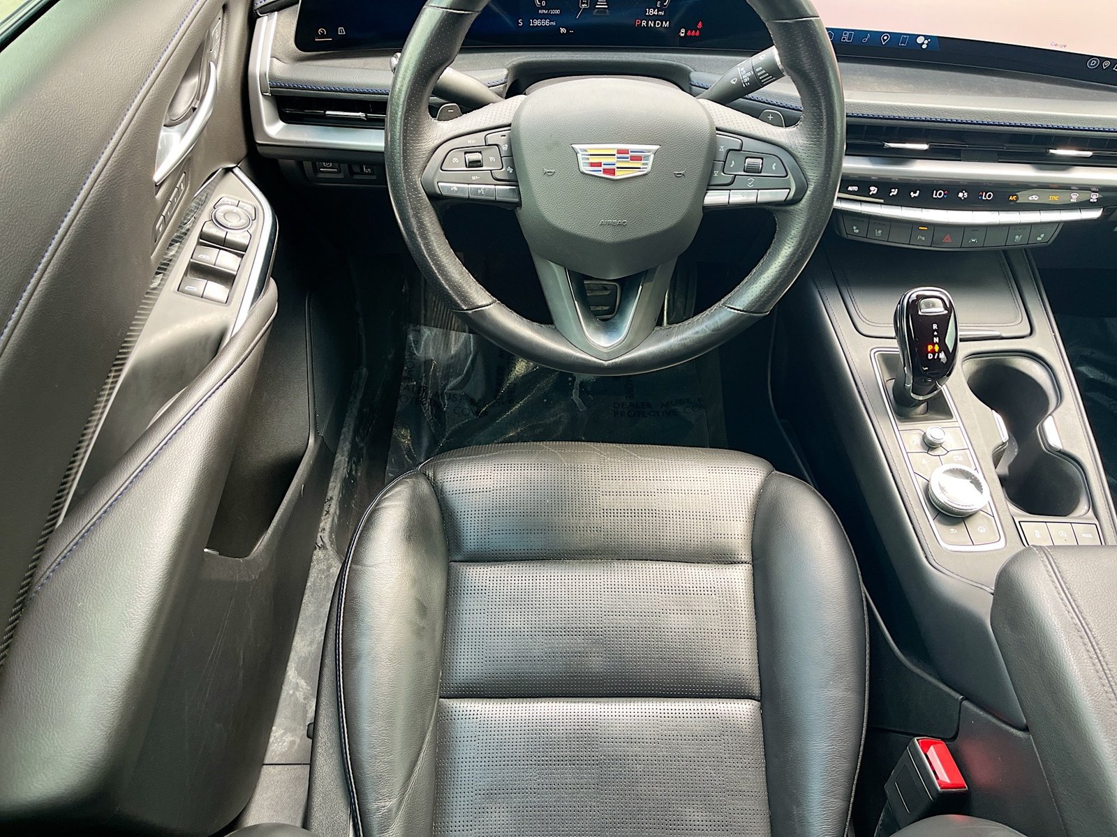Used 2024 Cadillac XT4 Sport FWD image 24