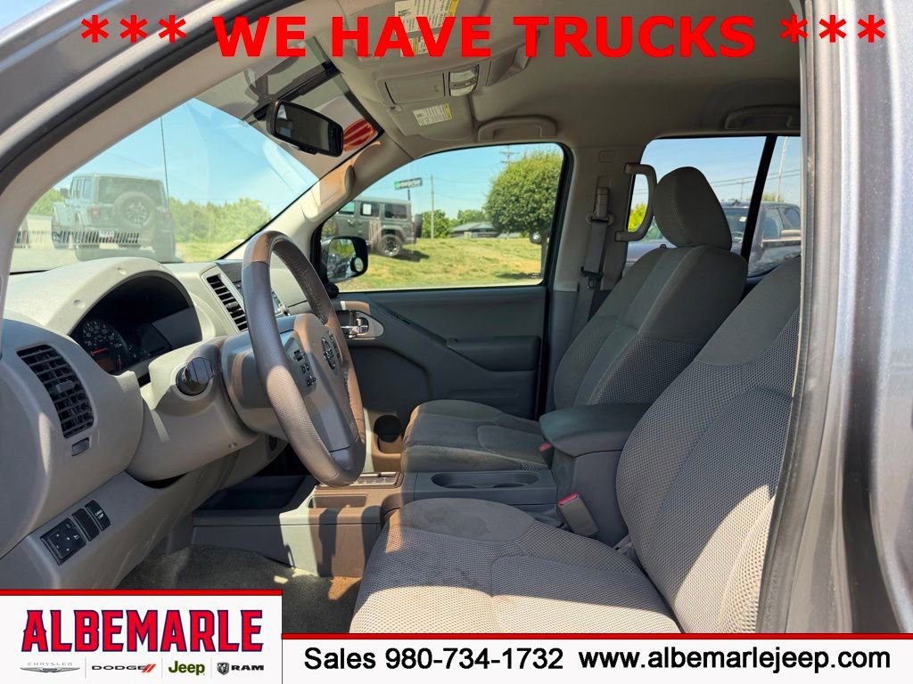 Used 2017 Nissan Frontier SV w/ SV Value Truck Package RWD image 15