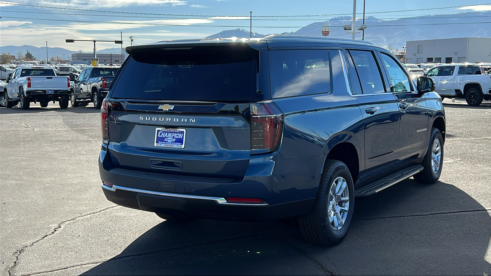 New 2026 Chevrolet Suburban LS image 5