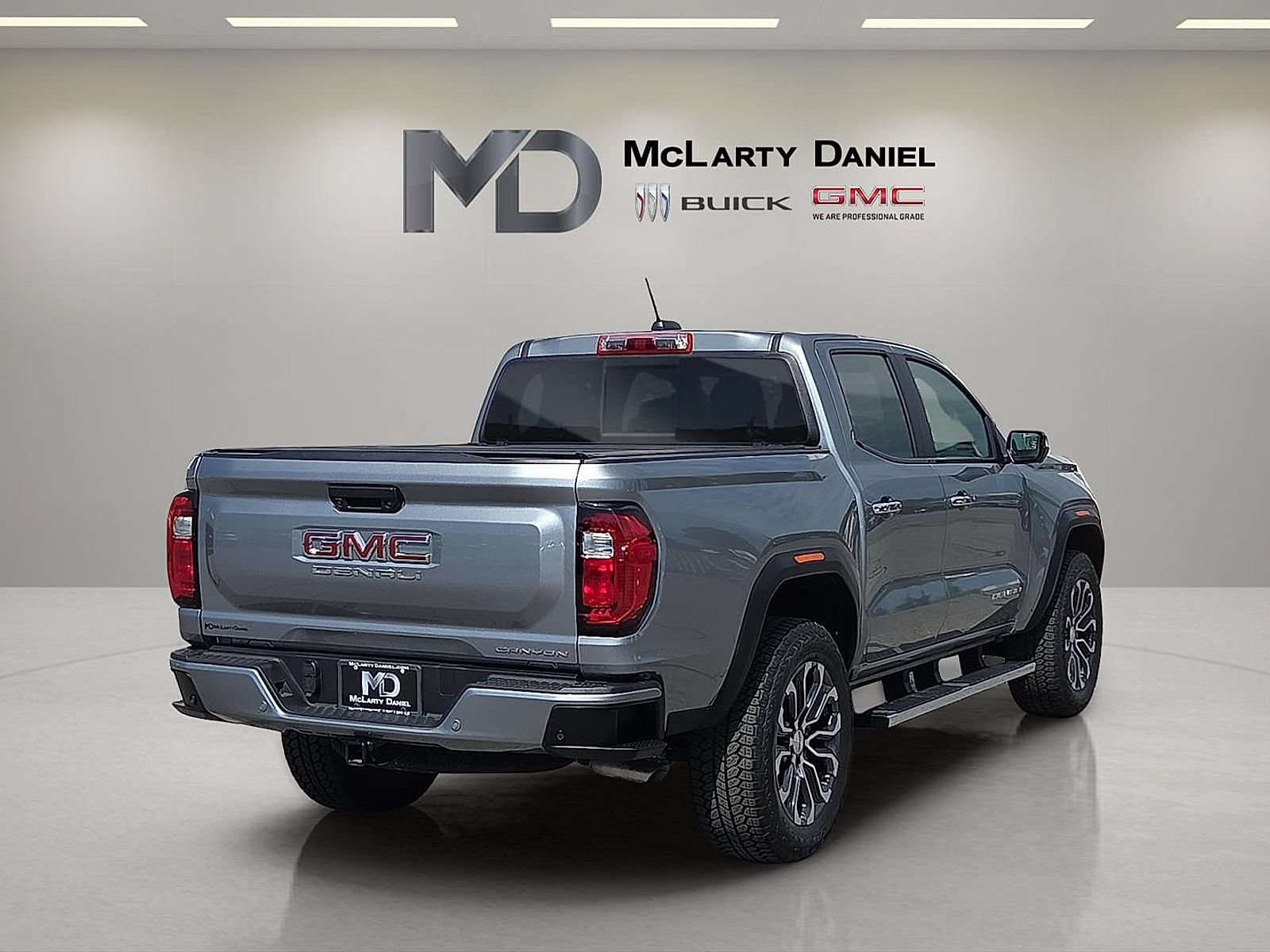Certified 2024 GMC Canyon Denali AWD/4WD image 14