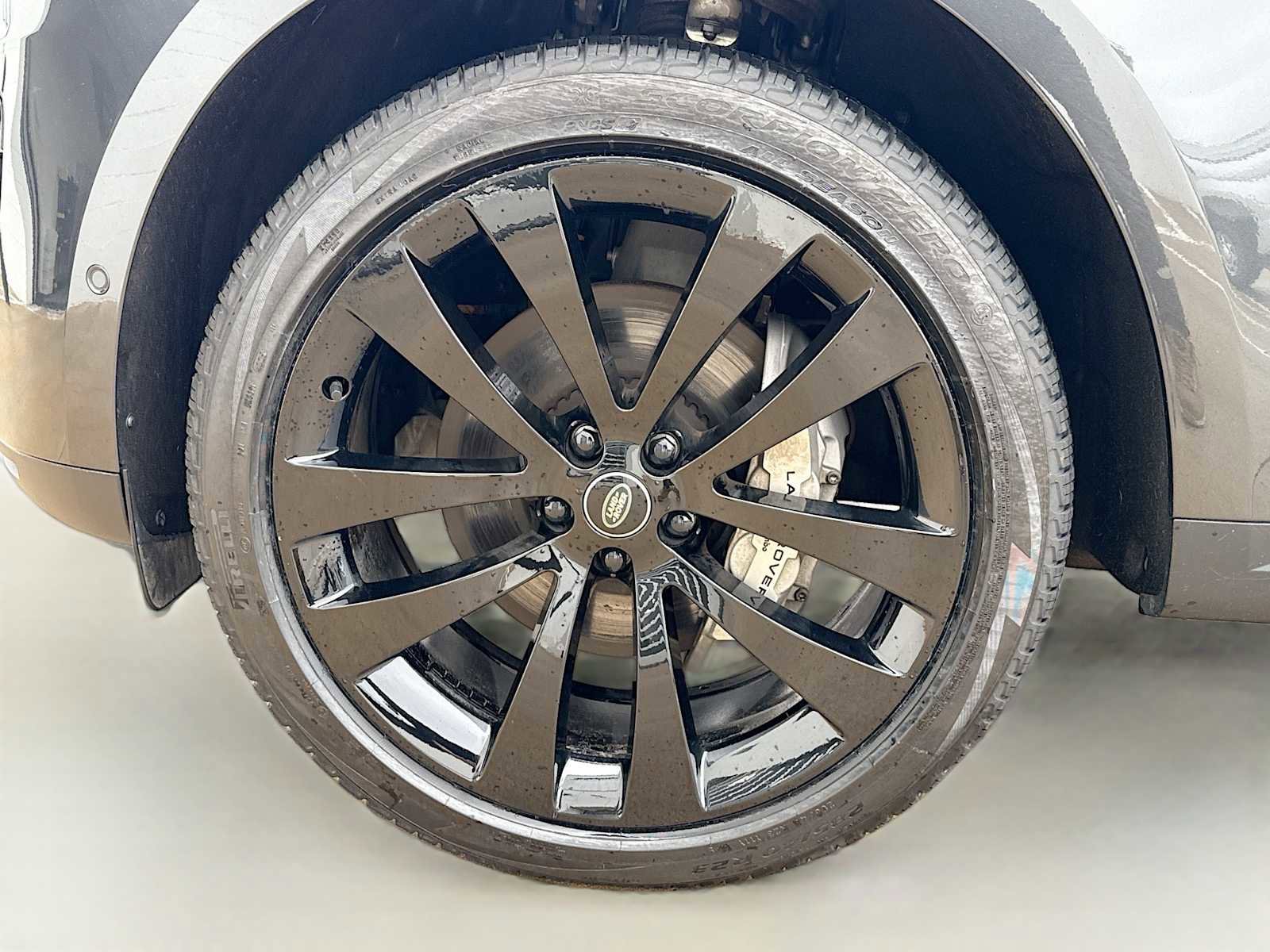 Certified 2025 Land Rover Range Rover Sport SE AWD/4WD image 6