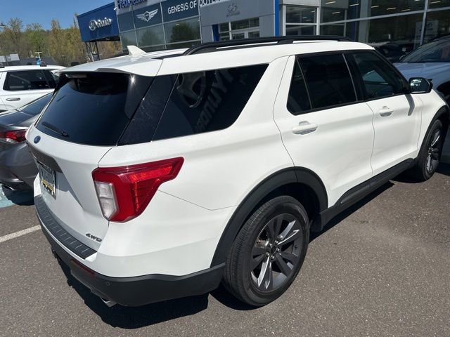 Used 2023 Ford Explorer XLT w/ Equipment Group 202A AWD/4WD image 13