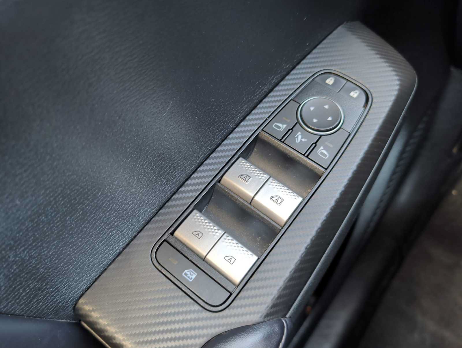 Used 2024 Mitsubishi Outlander FWD image 15