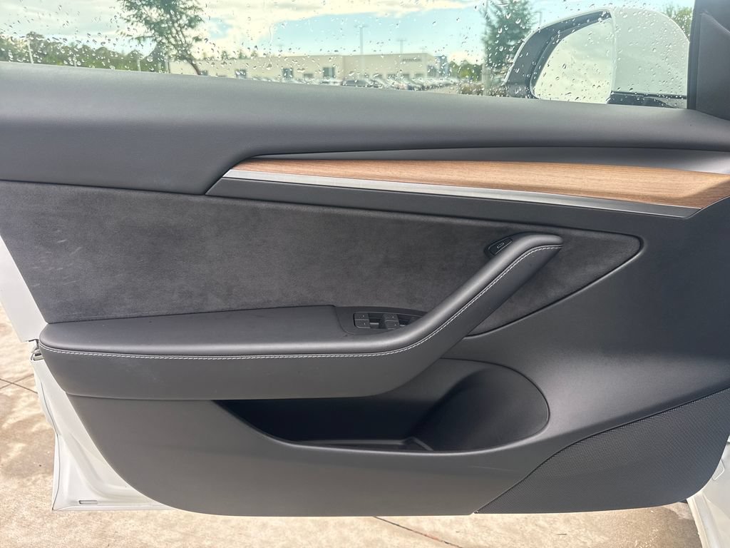 Used 2023 Tesla Model 3 Standard Range RWD image 13