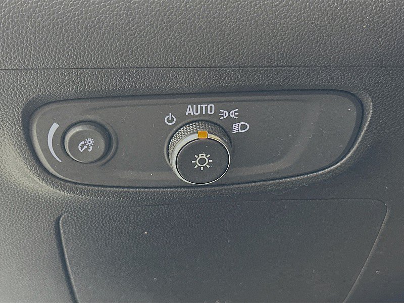 Used 2024 Buick Encore GX Avenir w/ Avenir Technology Package AWD/4WD image 10