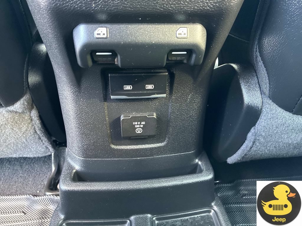 Used 2021 Jeep Wrangler Unlimited Sahara w/ Cold Weather Group AWD/4WD image 19