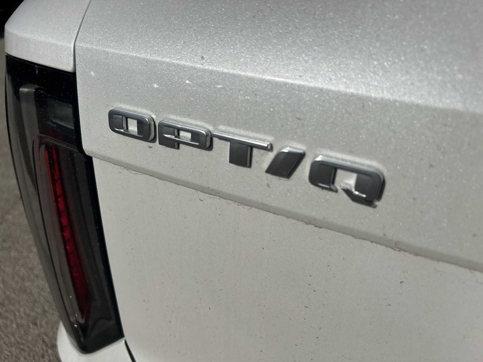 New 2025 Cadillac Optiq Luxury 1 image 31