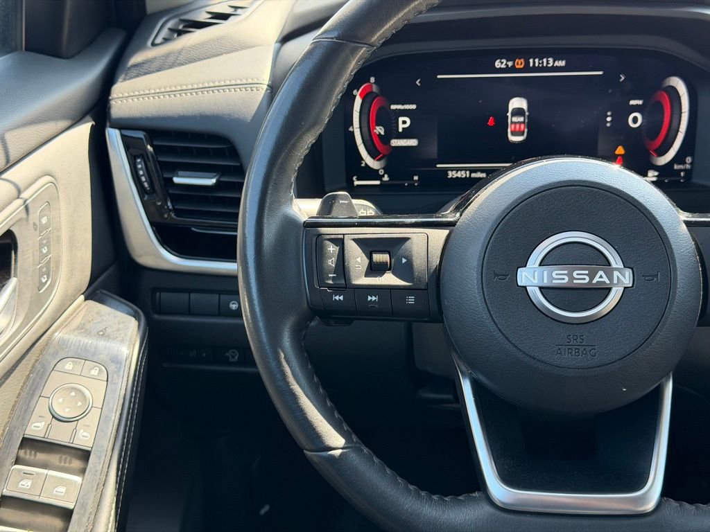 Used 2024 Nissan Rogue SL w/ SL Premium Package image 19