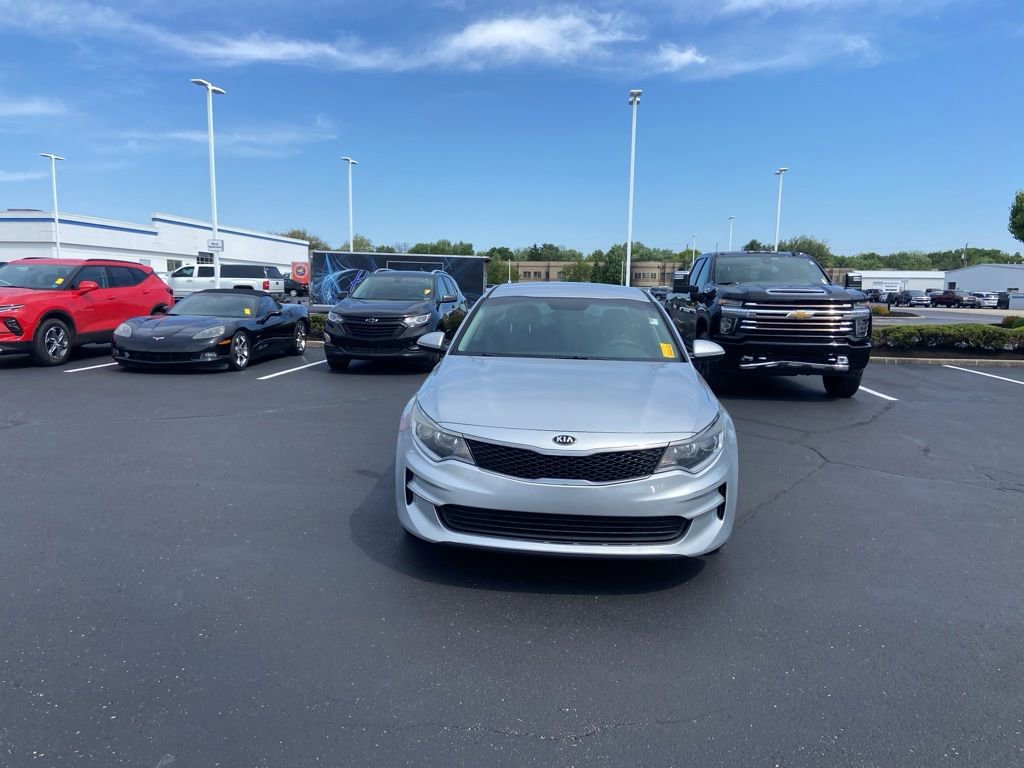Used 2017 Kia Optima LX w/ Option Group 014 FWD image 8