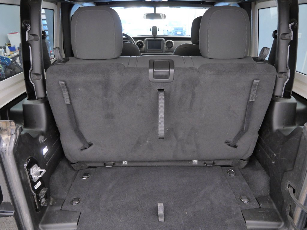Certified 2019 Jeep Wrangler Sport AWD/4WD image 16